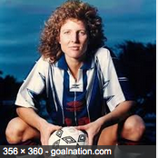 Michelle Akers.png